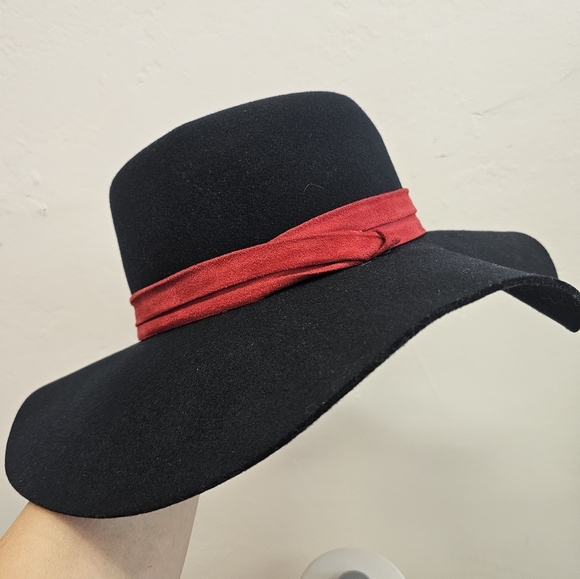 Anthropologie Accessories - Hat, wool, navy,  accessories, girly, casual , travel, beach, vacation